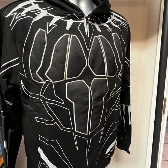 Bioworld Blank Panther Zip-up Sweater Size M - Picture 5 of 6